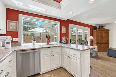 15 Snapdragon #8, Irvine, CA 92604 - Photo 2