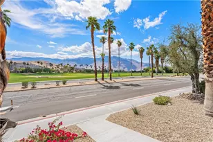 2010 Lawrence Crossley, Palm Springs, CA 92264 - Photo 4