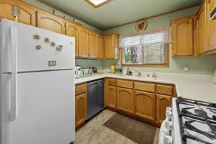 560 Lakewood Ln, Big Bear Lake, CA 92315 - Photo 12