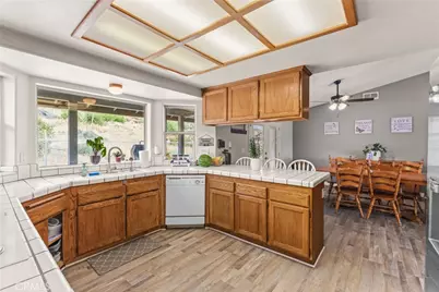 6861 Oak Hill Road, Oak Hills, CA 92344 - Photo 12
