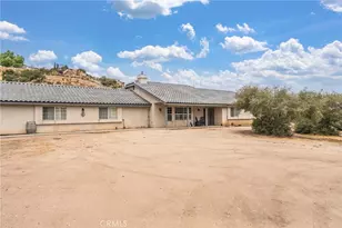 6861 Oak Hill Rd, Oak Hills, CA 92344 - Photo 2