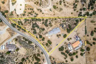 6861 Oak Hill Rd, Oak Hills, CA 92344 - Photo 32