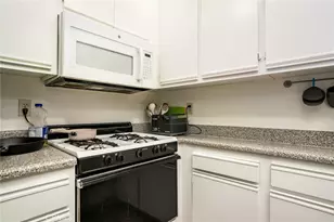 640 W 4th, Long Beach, CA 90802 - Photo 16