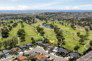16541 Charleyville, Huntington Beach, CA 92649 - Photo 2