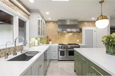 16935 Esquira Pl, Encino, CA 91436 - Photo 12
