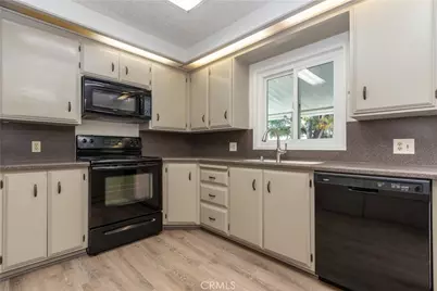 79 Mira Adelante, San Clemente, CA 92673 - Photo 16