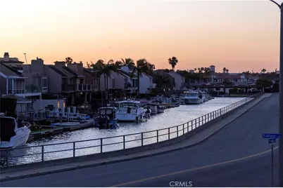 3242 Falkland, Huntington Beach, CA 92649 - Photo 40