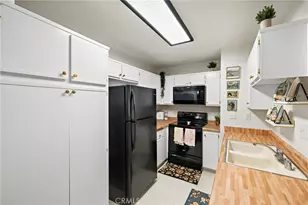 39 Via Hermosa, Rancho Santa Margarita, CA 92688 - Photo 10