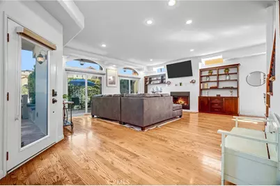 179 Pomona, Long Beach, CA 90803 - Photo 1