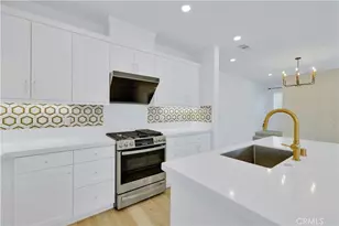 426 Lobata, Irvine, CA 92618 - Photo 8