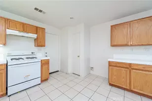 15083 Linking Ln, Victorville, CA 92394 - Photo 12