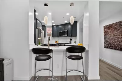 1400 Pacific Coast #305, Huntington Beach, CA 92648 - Photo 14