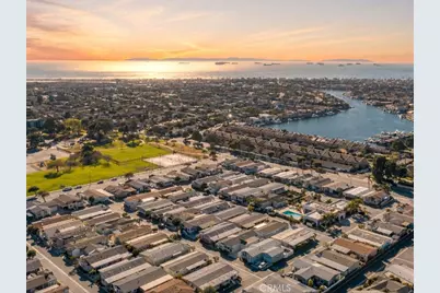 16401 Napili Lane, Huntington Beach, CA 92649 - Photo 40