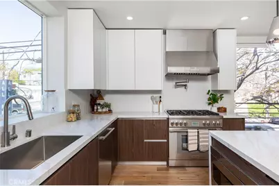 2822 Rowena, Los Angeles, CA 90039 - Photo 8