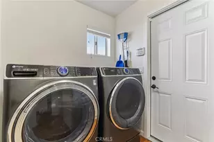 527 S Morningstar Dr, Anaheim, CA 92808 - Photo 24