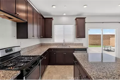 12892 Claremore, Victorville, CA 92392 - Photo 10