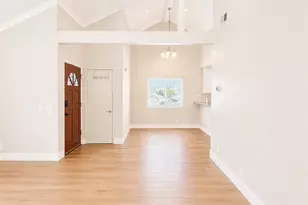 729 S Knott, Anaheim, CA 92804 - Photo 4