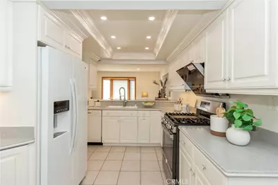 19 Alabaster, Irvine, CA 92614 - Photo 16