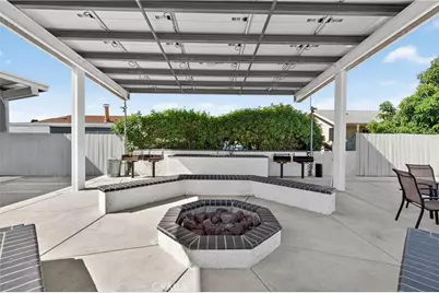 123 Madrid, Tustin, CA 92780 - Photo 40