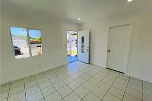 10372 Mariposa, South Gate, CA 90280 - Photo 4