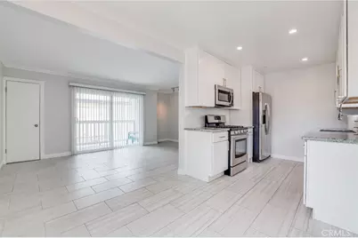 205 13th Street #D, Huntington Beach, CA 92648 - Photo 16