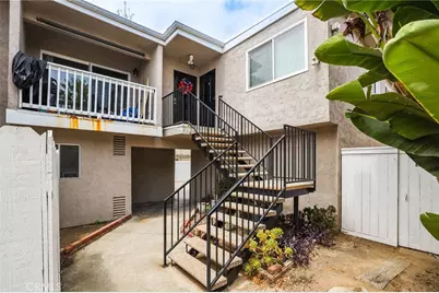 205 13th Street #D, Huntington Beach, CA 92648 - Photo 1