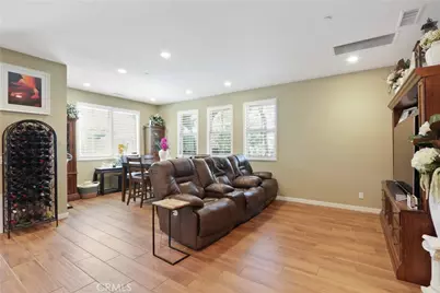 10902 Flora Park Way, Cypress, CA 90720 - Photo 4