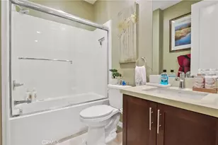 10902 Flora Park Wy, Cypress, CA 90720 - Photo 20
