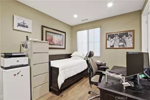 10902 Flora Park Wy, Cypress, CA 90720 - Photo 16
