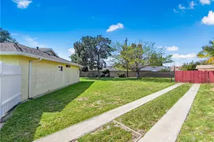 5572 Nevada Dr, Huntington Beach, CA 92647 - Photo 32