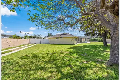 5572 Nevada Drive, Huntington Beach, CA 92647 - Photo 2