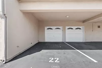 606 Lake Street #22, Huntington Beach, CA 92648 - Photo 22