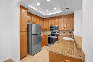 147 Gallery, Tustin, CA 92782 - Photo 6