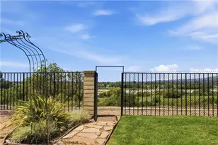5213 Goldenridge Ct, Camarillo, CA 93012 - Photo 38