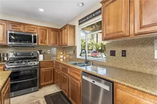 7773 La Cresta St, Highland, CA 92346 - Photo 12