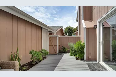 178 Monroe, Irvine, CA 92620 - Photo 32