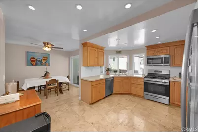 16721 Castaway, Huntington Beach, CA 92649 - Photo 14