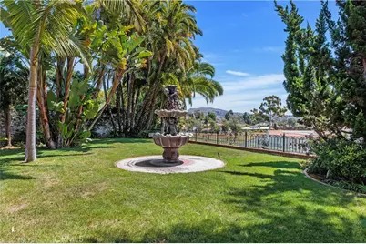 2086 Playa Road, Carlsbad, CA 92009 - Photo 8