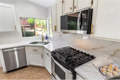 16366 W Sun Canyon, Riverside, CA 92503 - Photo 4