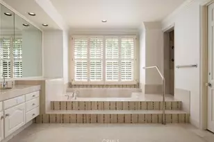 2 Chatham Ct, Newport Beach, CA 92660 - Photo 12
