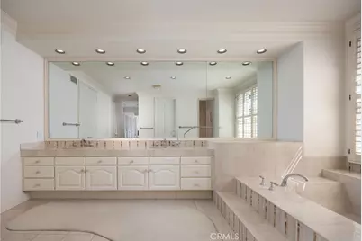 2 Chatham Court, Newport Beach, CA 92660 - Photo 16