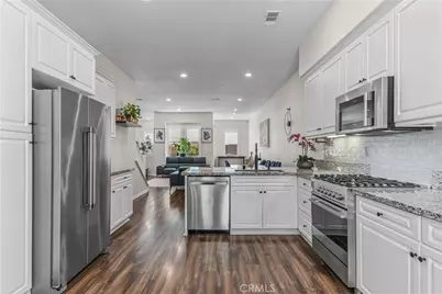 135 Neptune, Irvine, CA 92618 - Photo 4