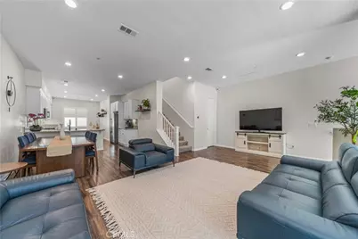 135 Neptune, Irvine, CA 92618 - Photo 2