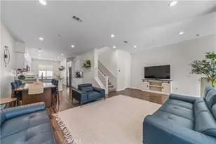 135 Neptune, Irvine, CA 92618 - Photo 2