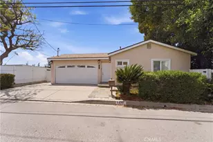 5211 Calatrana Dr, Woodland Hills, CA 91364 - Photo 52