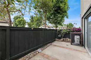 23252 Orange, Lake Forest, CA 92630 - Photo 10