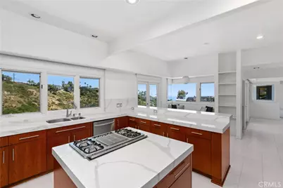 2365 Hillview Drive, Laguna Beach, CA 92651 - Photo 18