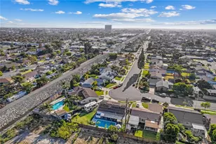 16842 Lucia Ln, Huntington Beach, CA 92647 - Photo 54
