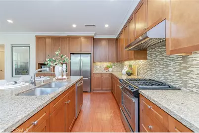 117 Gemstone, Irvine, CA 92620 - Photo 10