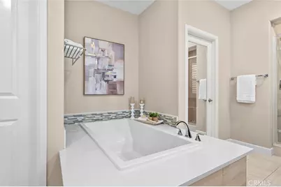 121 Catalonia, Irvine, CA 92618 - Photo 22